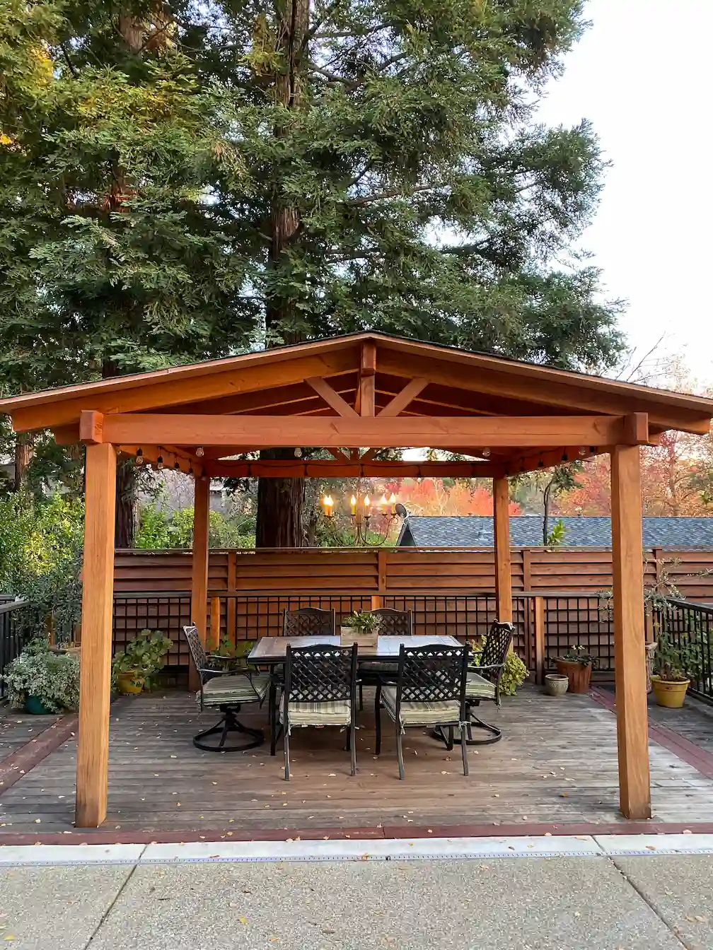 Pergola vacsorázóval
